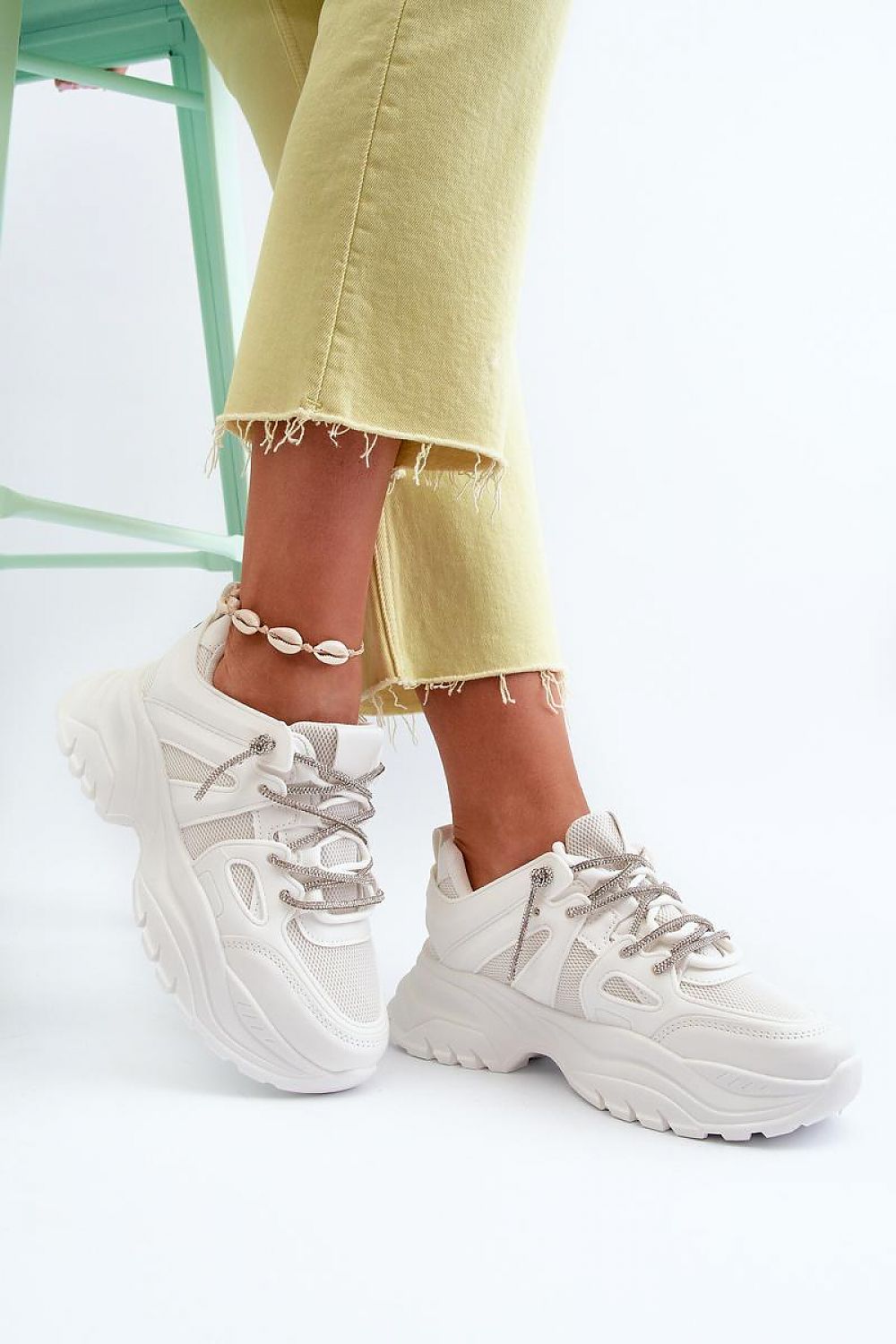 Women's Sneakers - Low-Top Platform Sneakers Shoes - Lace-Up All-Season Shoes