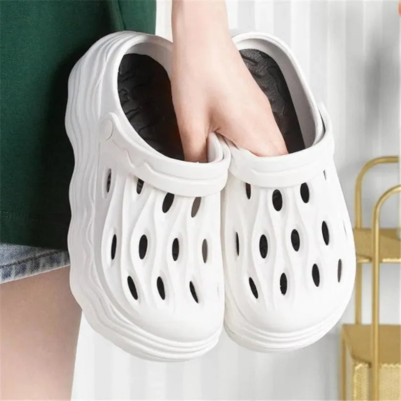 Anti Slip Crocs Sandals - Crocs - LeStyleParfait