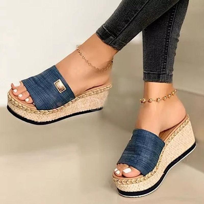 Casual Badge Wedge Sandals - Wedge Shoes - LeStyleParfait