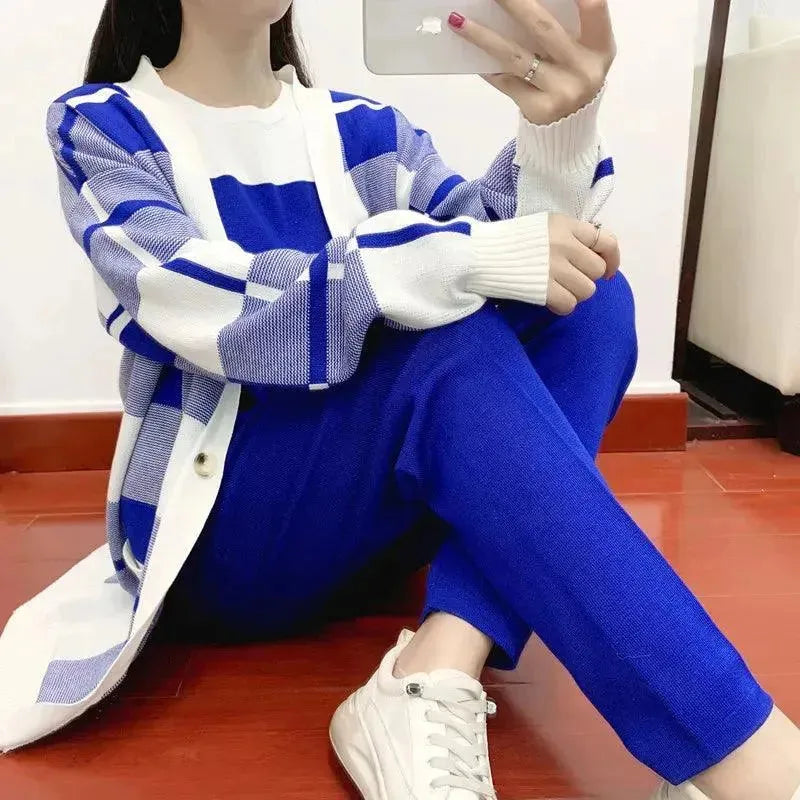 Cozy Knit Colorblock Three-Piece Women Set - Colorblock Knit Set - LeStyleParfait