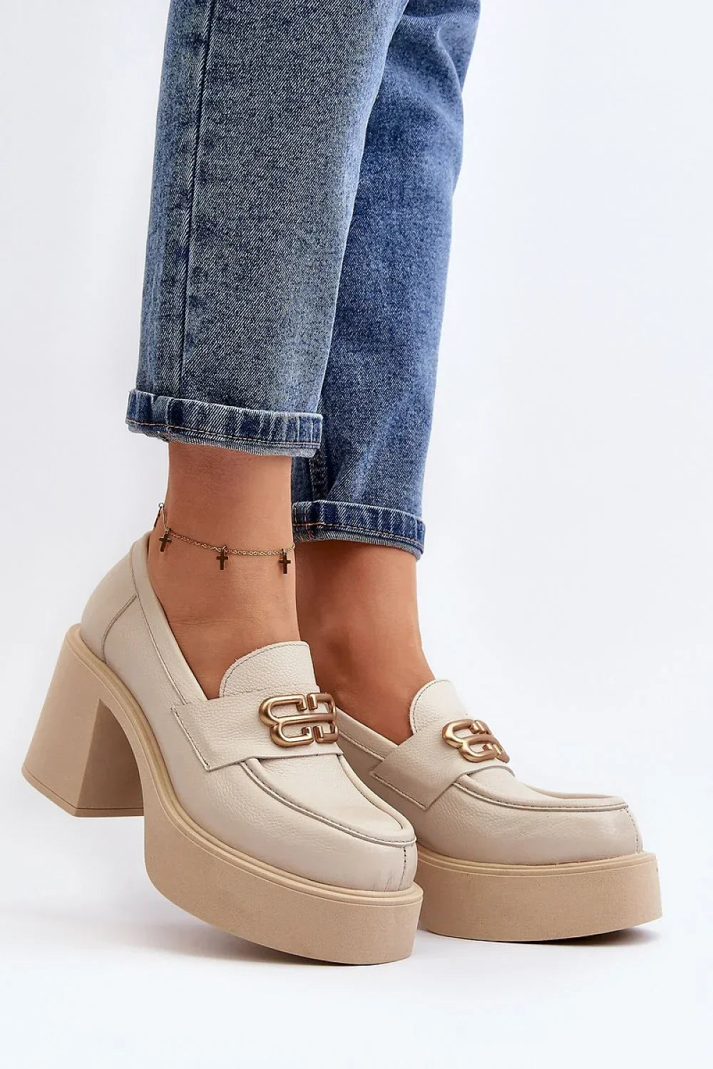 Heeled low shoes model 192289 Step in style 