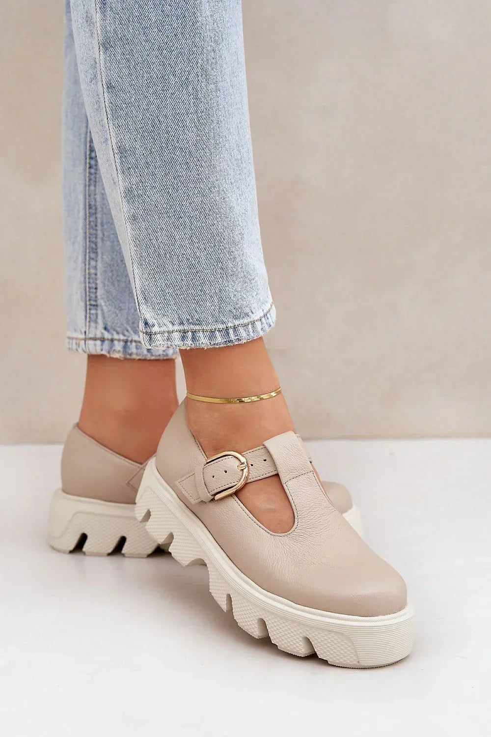  Half shoes model 208333 Step in style 