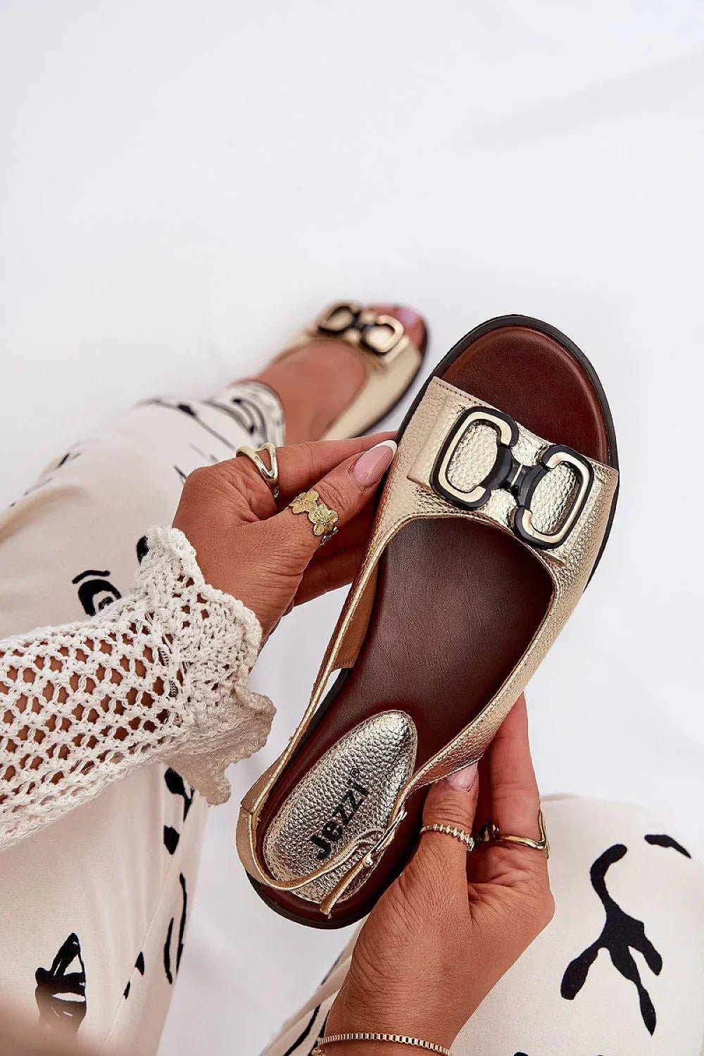  Sandals model 210062 Step in style 