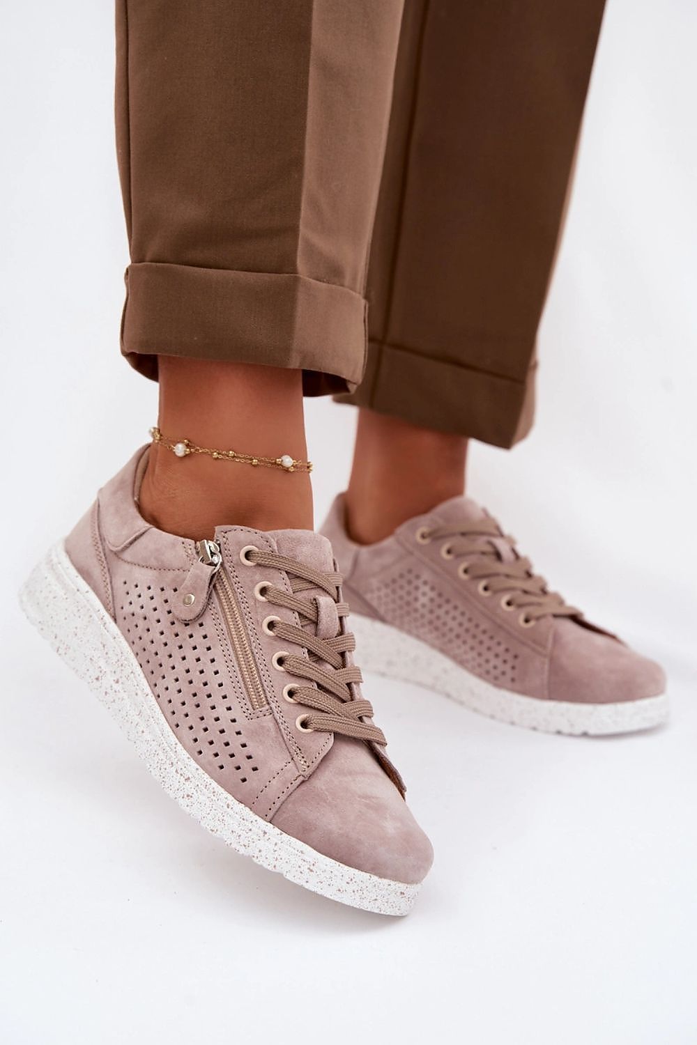  Half shoes model 226082 Step in style 