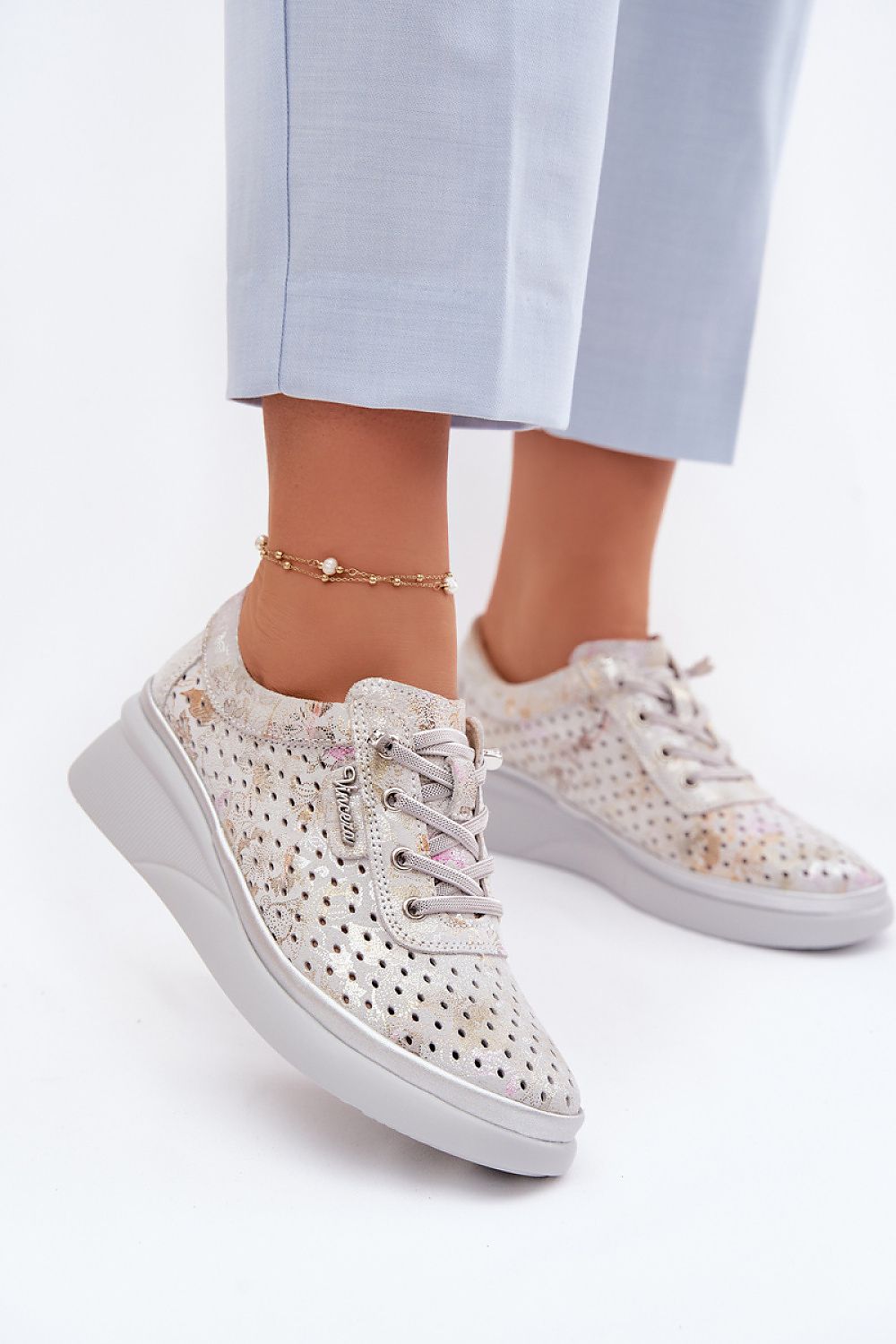  Platform shoes model 226323 Step in style 