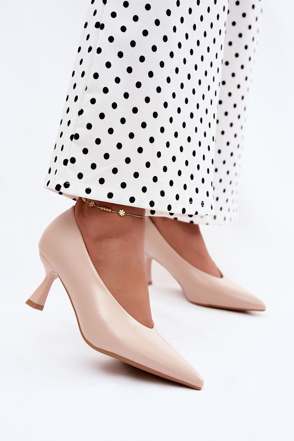 Women's Pointed Toe Mid Heel Pumps - worn on foot