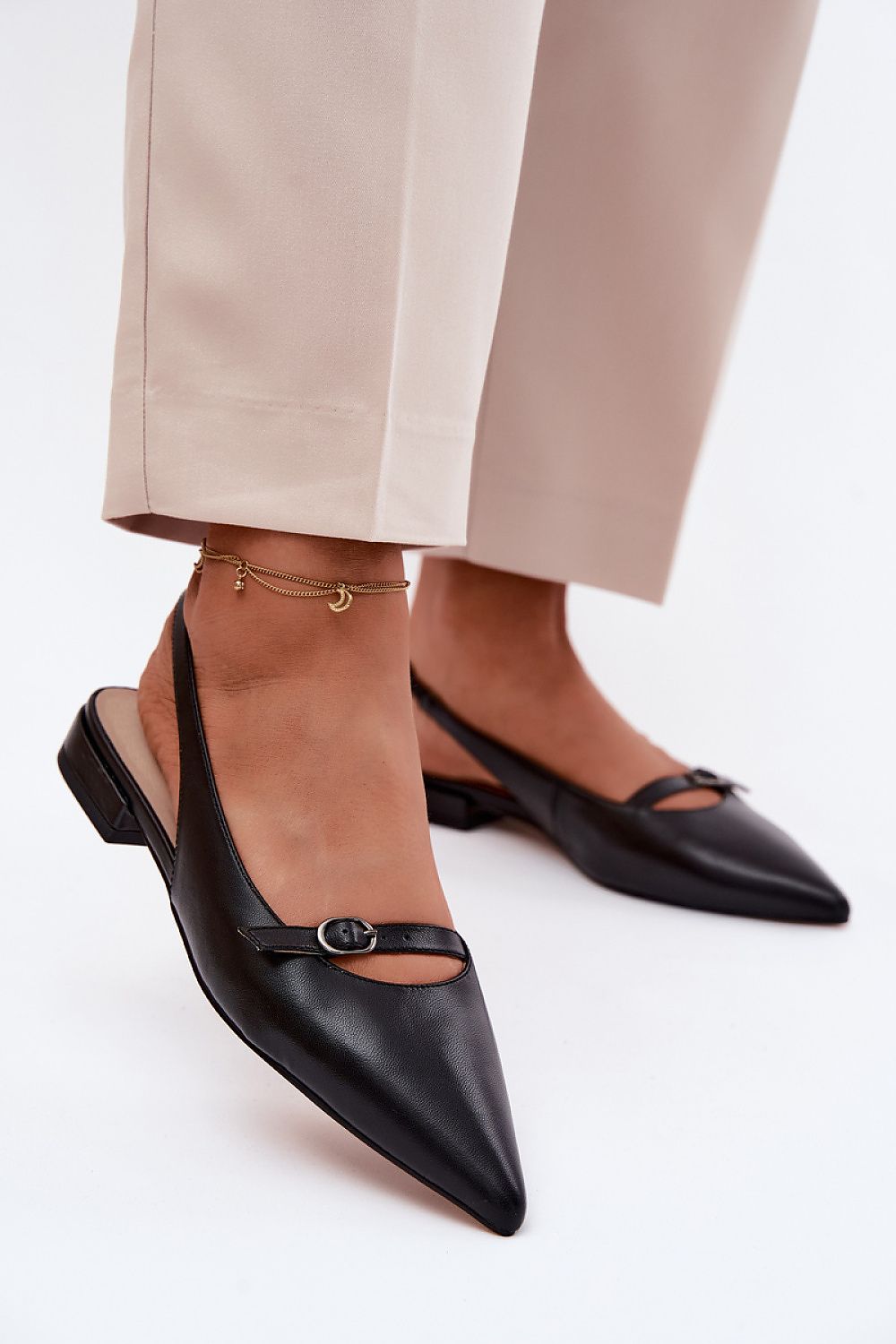  Sandals model 230189 Step in style 