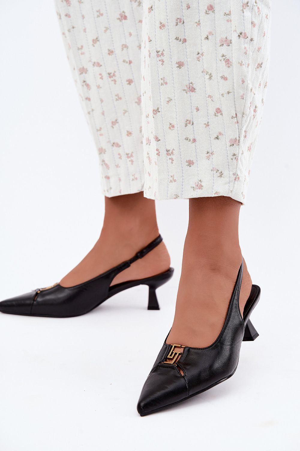 Women's Pointed Toe Slingback Block Heel Pumps - front view - LeStyleParfait