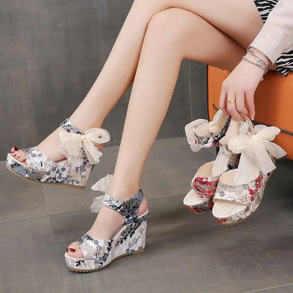 Floral Print Peep Toe Wedge Sandals - Wedge Shoes - LeStyleParfait