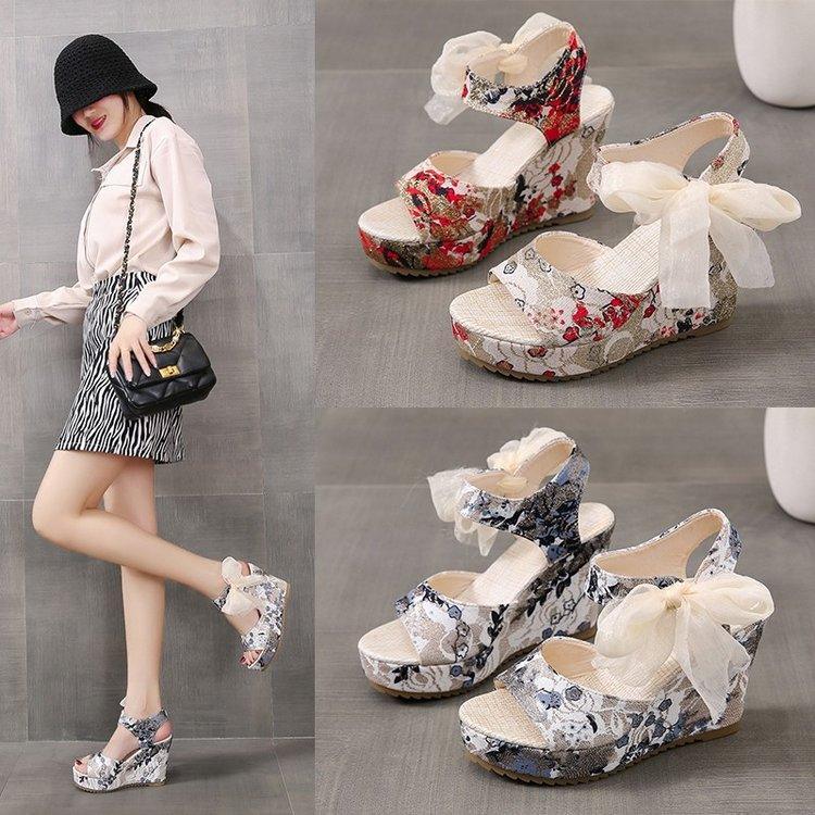 Floral Print Peep Toe Wedge Sandals - Wedge Shoes - LeStyleParfait