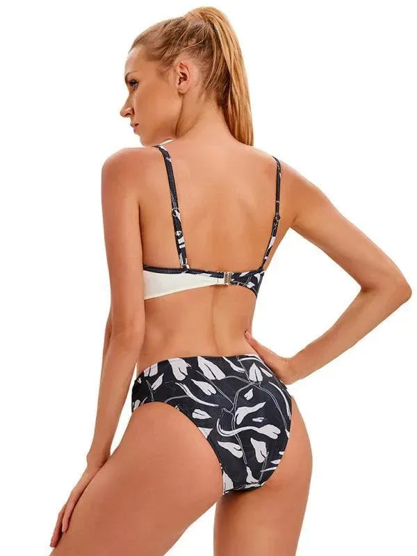Floral Twisted Bandeau Hipster Bikini Set - Bikini - LeStyleParfait