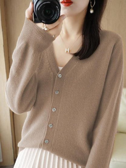 V-neck Short Women Cardigan Sweater - Cardigan Sweater - LeStyleParfait