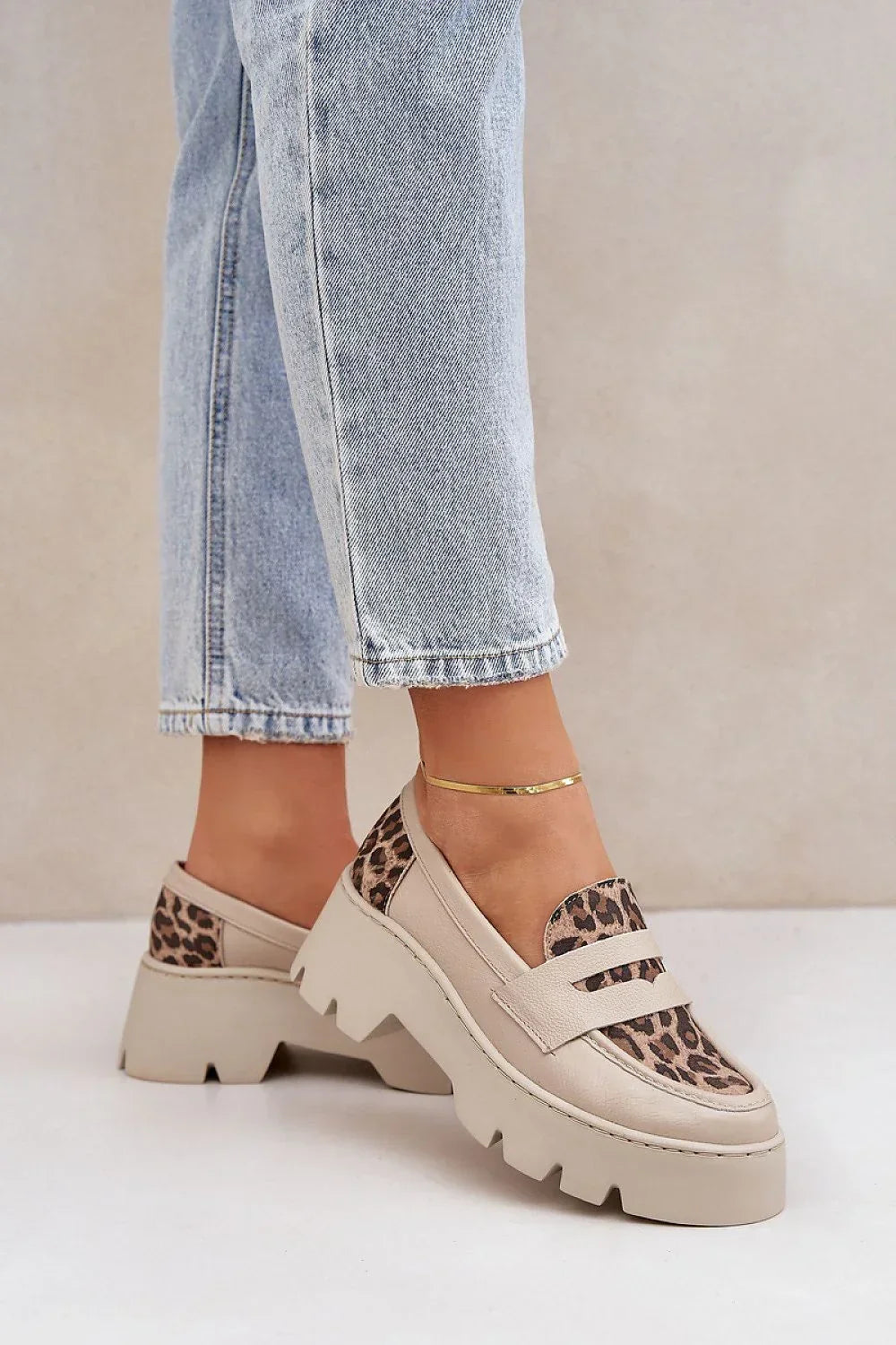 Women’s beige animal print platform moccasin loafers, chunky sole modern women’s moccasins