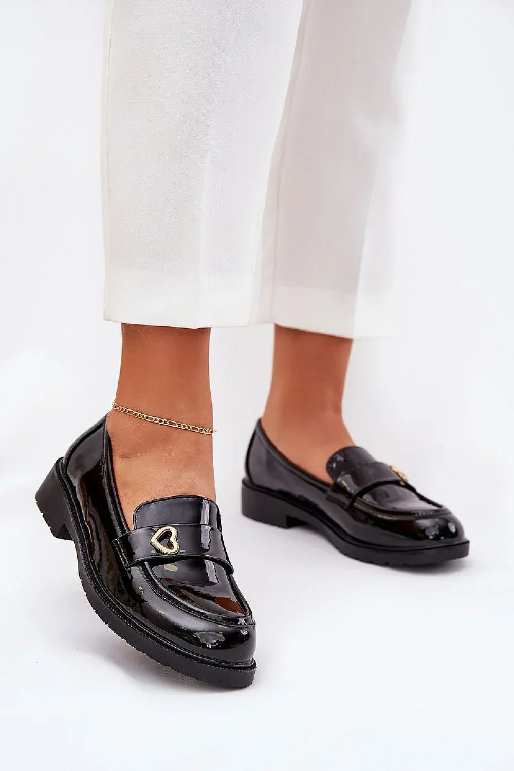 Women’s black heart detail low heel moccasin loafers, casual synthetic leather women’s loafers for spring