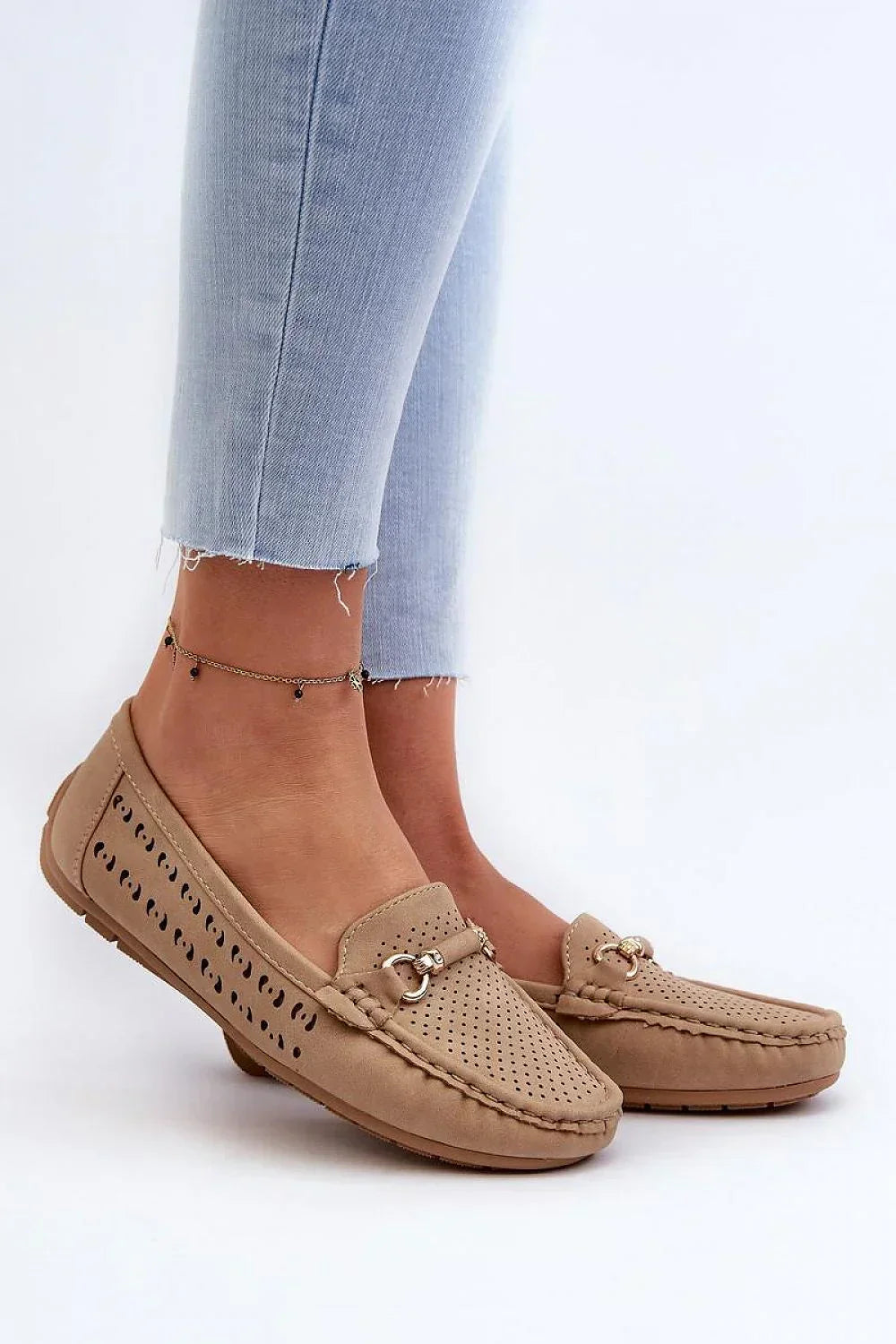 Women’s faux leather driving moccasin loafers, breathable flat women’s driving shoes for all season wear