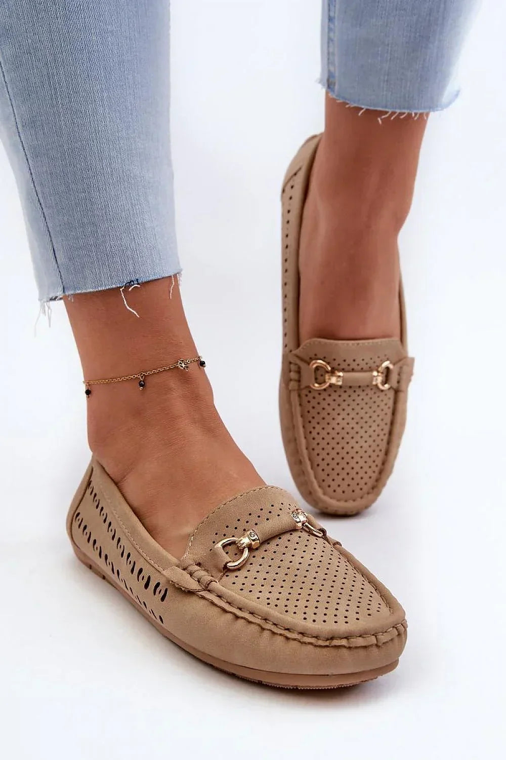 Women’s faux leather driving moccasin loafers, breathable flat women’s driving shoes for all season wear