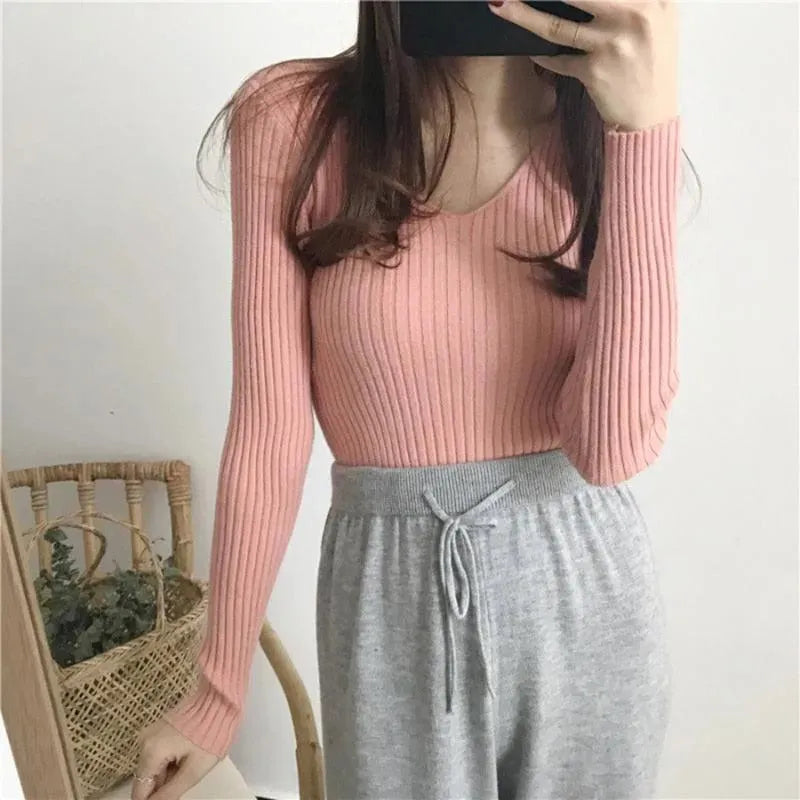 Women’s Slim Fit V-Neck Pullover Sweater – Ribbed