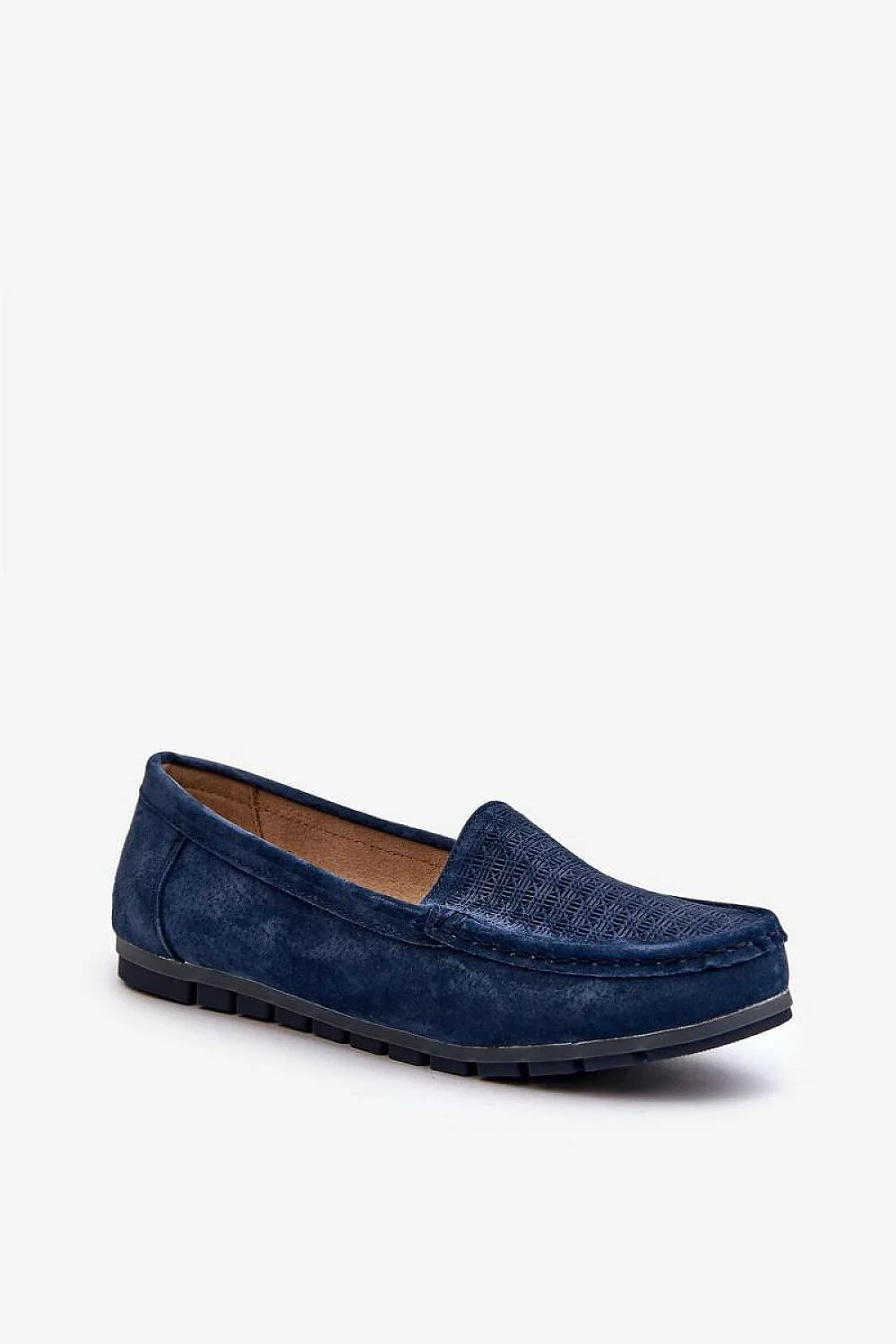 Women’s suede moccasin loafers in navy and pink, comfortable women’s suede loafers for spring–summer outfits